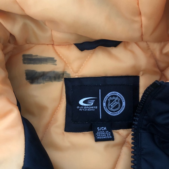 Boston Bruins puffer jacket with hood - Picture 5 of 5